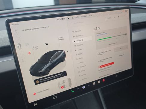 Used 2025 Tesla Model 3 Long Range RWD image 19