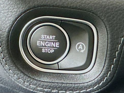 Used 2026 Mercedes-Benz GLS 580 4MATIC image 16