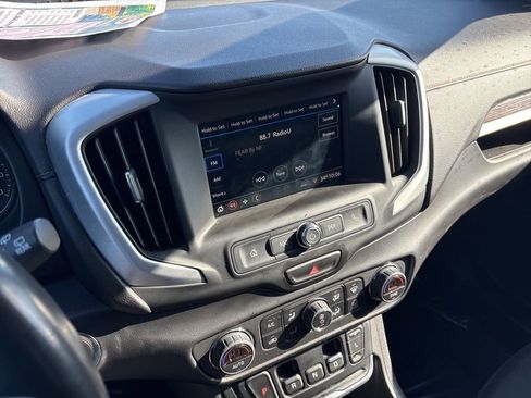 Used 2019 GMC Terrain SLE w/ Driver Convenience Package image 16