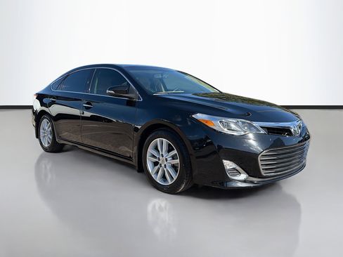 Used 2015 Toyota Avalon XLE Premium image 1