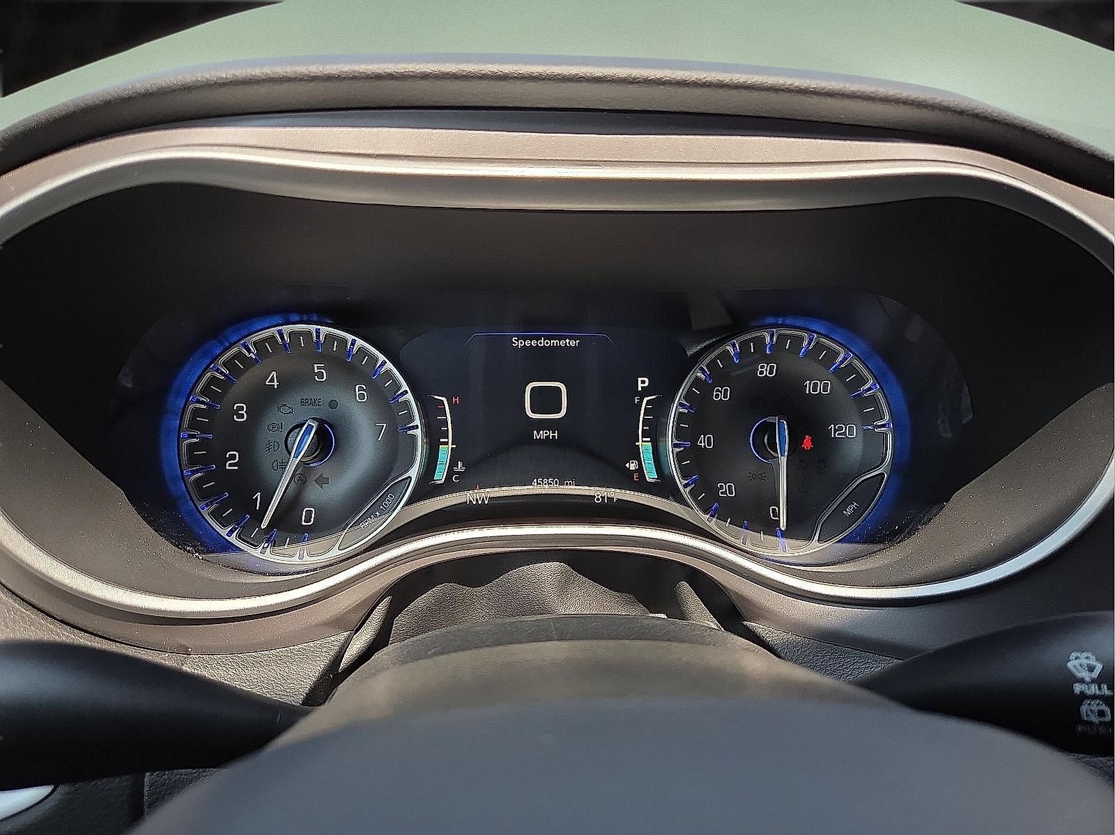 Used 2025 Chrysler Pacifica Select FWD image 23