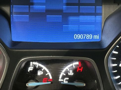 Used 2015 Ford Escape SE image 21