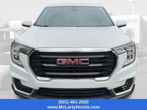 Used 2024 GMC Terrain SLE FWD image 5