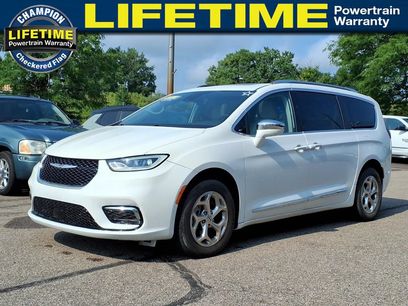 Used 2021 Chrysler Pacifica Limited