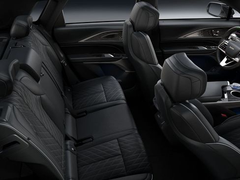 New 2026 Cadillac Lyriq V image 73