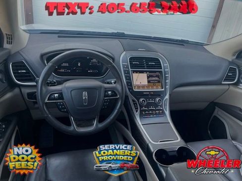 Used 2019 Lincoln Nautilus Reserve FWD image 14