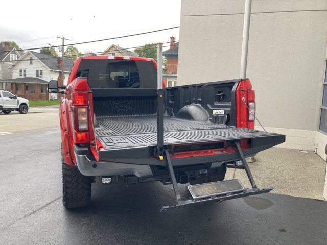 Used 2022 Ford F350 XLT w/ XLT Premium Package AWD/4WD image 10