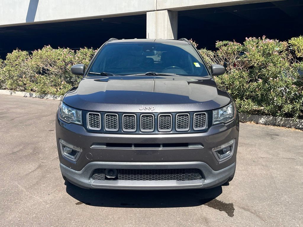 Used 2021 Jeep Compass Latitude w/ Driver Assistance Group AWD/4WD image 3