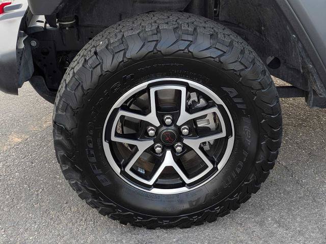 Used 2025 Jeep Wrangler Unlimited Rubicon w/ Convenience Group AWD/4WD image 11