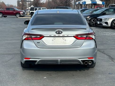 Used 2021 Toyota Camry SE image 4