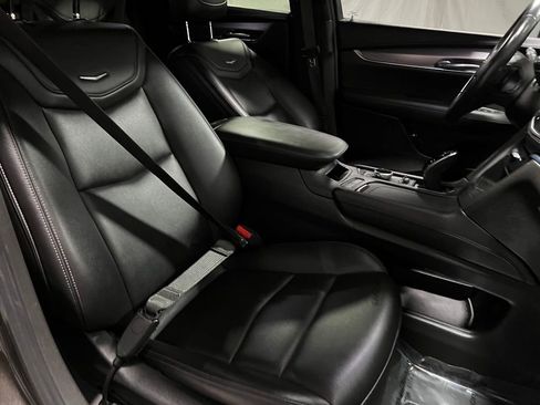 Used 2020 Cadillac XT5 Luxury image 9