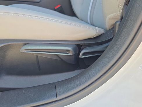 Used 2025 Honda Civic Sport image 15