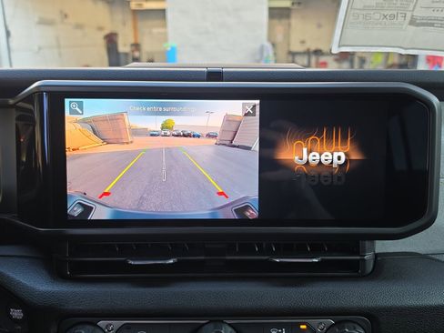 New 2026 Jeep Gladiator Sport AWD/4WD image 25