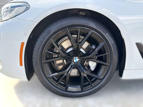 Used 2021 BMW 530i xDrive w/ M Sport Package AWD/4WD image 13