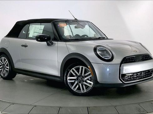 New 2026 MINI Cooper Signature image 1