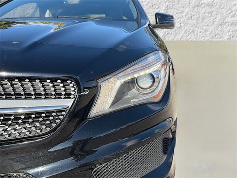 Used 2014 Mercedes-Benz CLA 250 4MATIC image 9