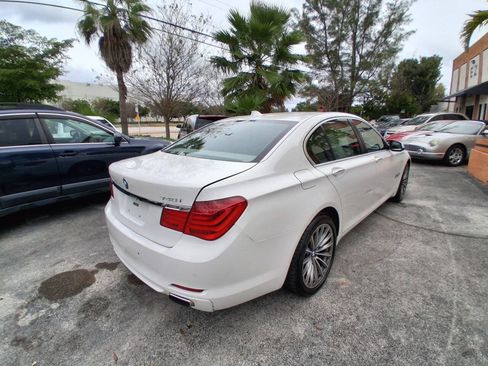 Used 2012 BMW 740i RWD image 7