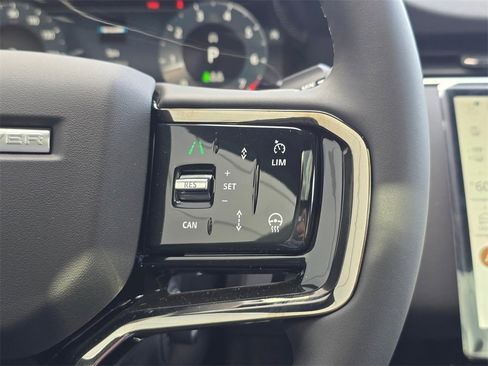 New 2026 Land Rover Range Rover Evoque Dynamic SE image 19