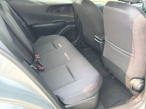 Used 2025 Toyota Prius LE FWD image 12