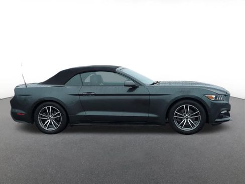 Used 2016 Ford Mustang Premium image 7