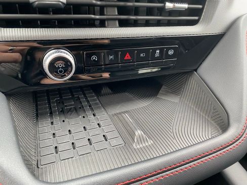 New 2025 Ford Explorer ST image 21