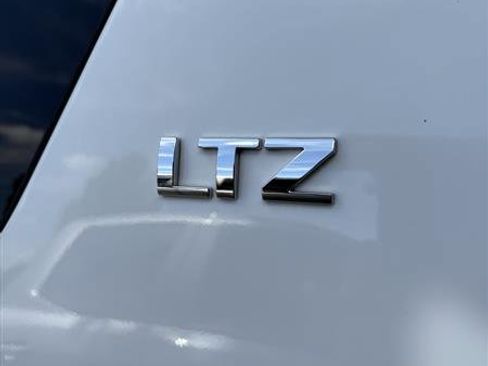 Used 2009 Chevrolet Suburban LTZ image 20