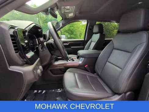 Used 2025 Chevrolet Silverado 2500 LT w/ Trail Boss Package AWD/4WD image 20