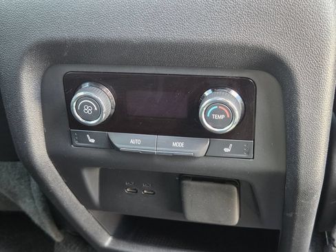 Used 2024 Chevrolet Traverse RS w/ LPO, Floor Liner Package AWD/4WD image 36