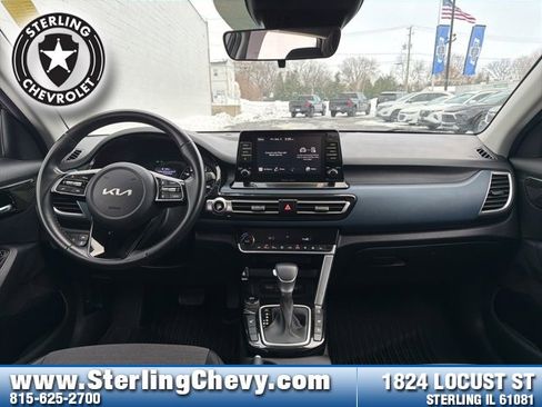 Used 2023 Kia Seltos S image 9