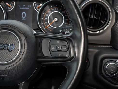 Used 2022 Jeep Wrangler Unlimited Sport AWD/4WD image 25