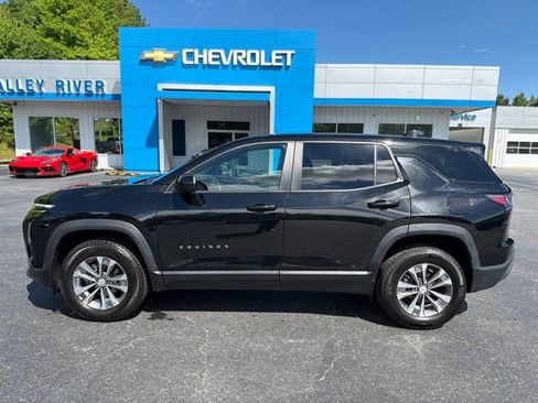 Used 2025 Chevrolet Equinox LT AWD/4WD image 9