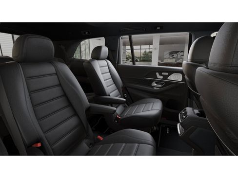 New 2026 Mercedes-Benz GLS 580 4MATIC image 6