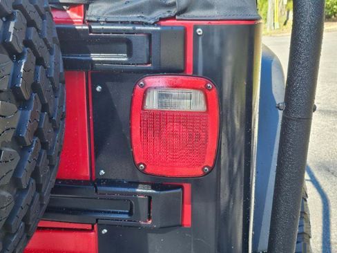 Used 2005 Jeep Wrangler Sport w/ Security Group image 31