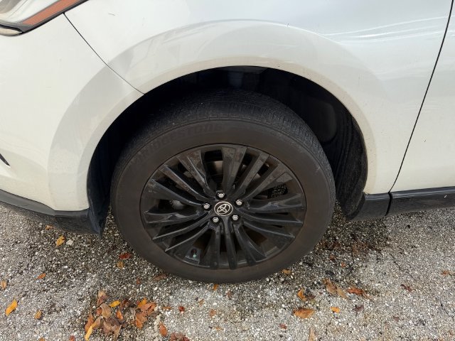 Certified 2024 Toyota Venza Nightshade AWD/4WD image 4
