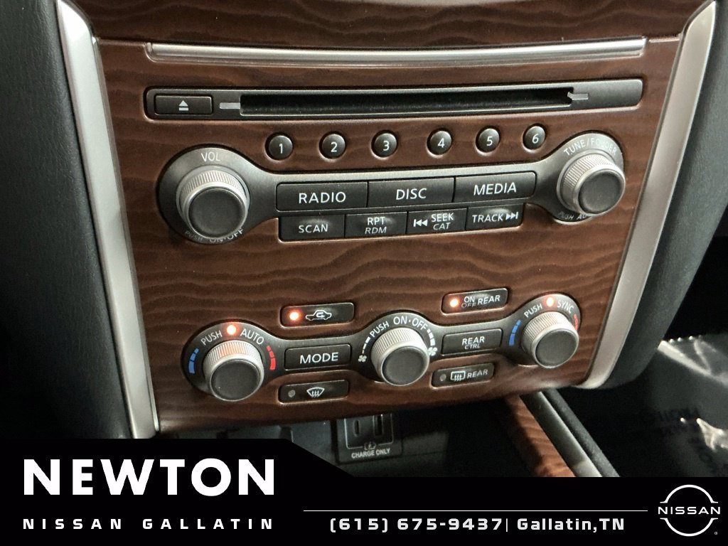Used 2020 Nissan Pathfinder Platinum AWD/4WD image 13