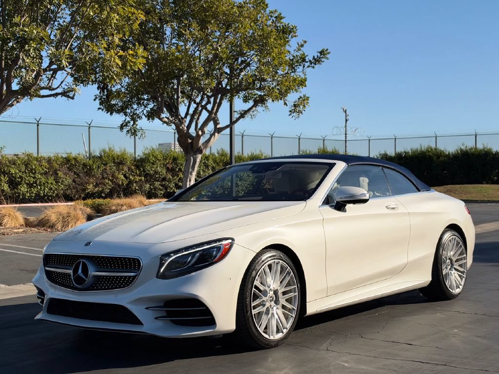 Used 2018 Mercedes-Benz S 560 Cabriolet image 2