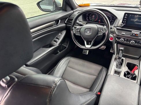 Used 2018 Honda Accord Sport image 14