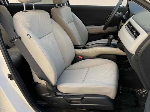 Used 2022 Honda HR-V LX image 70