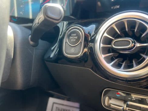 Used 2022 Mercedes-Benz GLA 250 image 28