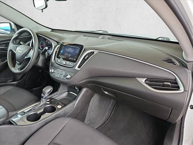 Certified 2025 Chevrolet Malibu LT FWD image 21