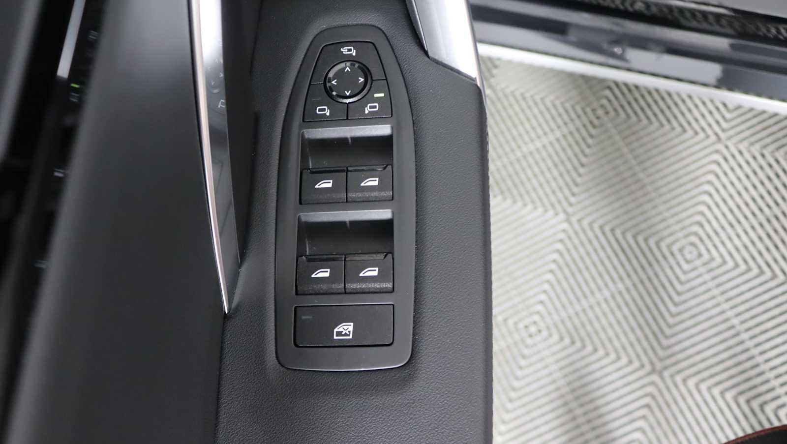 Used 2024 BMW X1 xDrive28i w/ Technology Package AWD/4WD image 18