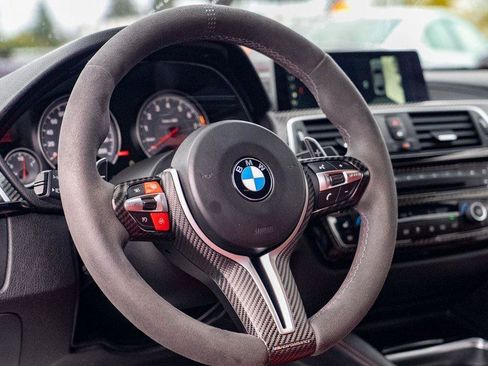 Used 2018 BMW M4 Coupe image 14