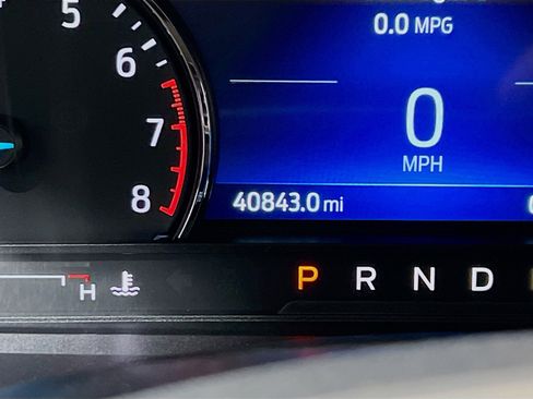 Used 2023 Ford Explorer XLT w/ Equipment Group 202A image 8