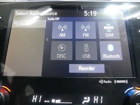 Used 2020 Toyota Camry SE w/ Sunroof Package image 41