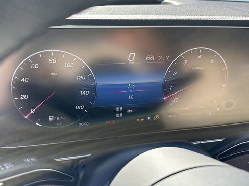 New 2026 Mercedes-Benz GLS 450 4MATIC image 32