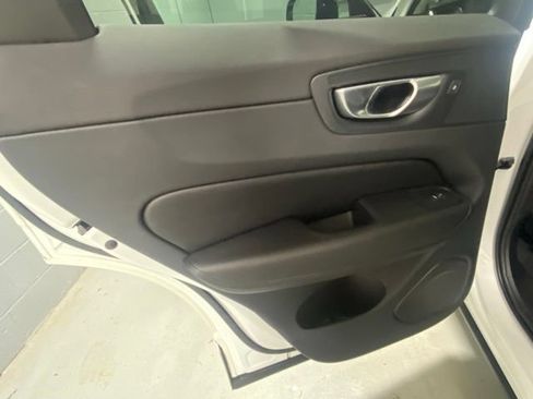 Used 2024 Volvo XC60 T8 Plus w/ Protection Package Premier AWD/4WD image 8