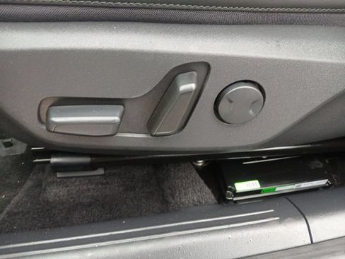 Certified 2024 Kia Niro Wave w/ Wave Preserve Package FWD image 14