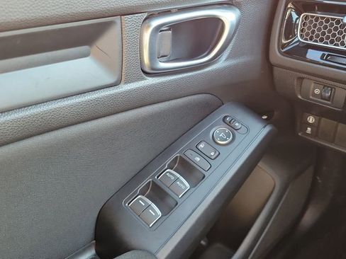 Used 2023 Honda Civic Sport image 19