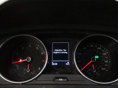 Used 2021 Volkswagen Tiguan SE R-Line FWD image 4
