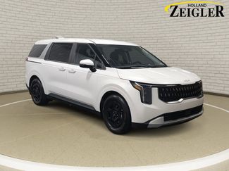 New 2026 Kia Carnival LXS video 3